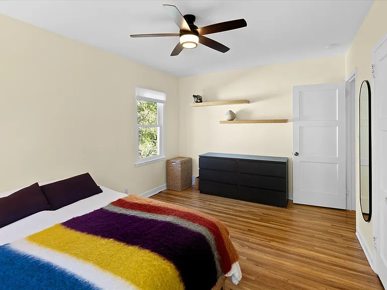 Bedroom 5 (upstairs)