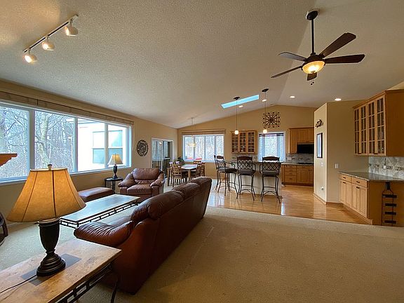 So much natural light!