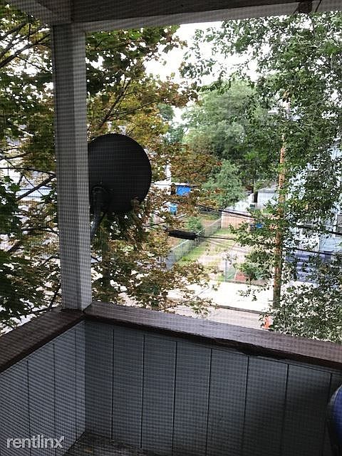 1st image of 80 Hallock St Fl 2