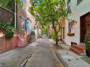 417 S Iseminger St, Philadelphia, PA