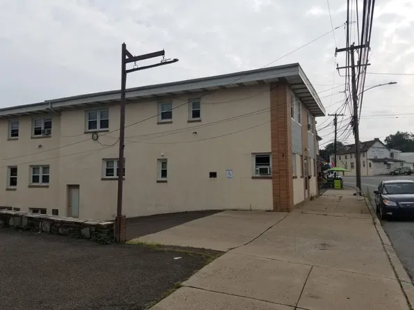 3 Limekiln Pike APT E, Glenside, PA 19038