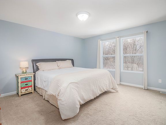 5th image of 5432 Woodrush Ave