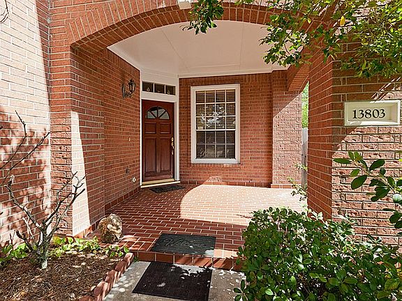 3rd image of 13803 Aspen Knoll Ct