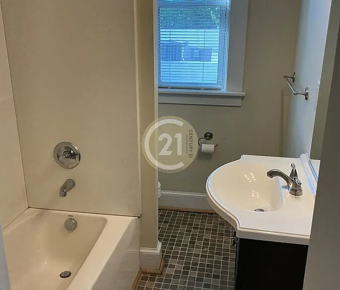 1248 Westover Ave #7 — Photo 8