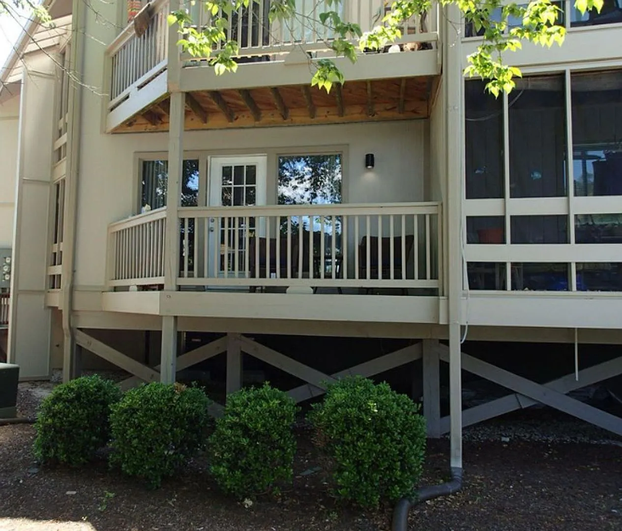 * Beautiful 1BR Condo in Marina Community! Resort-Style Waterfront Living Every Day! — Photo 2