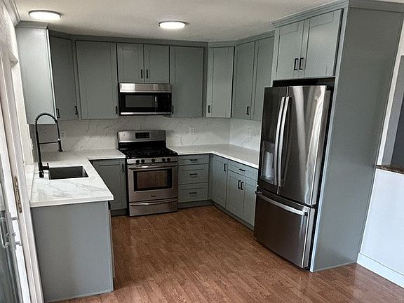 3rd image of 9021 Westmore Rd