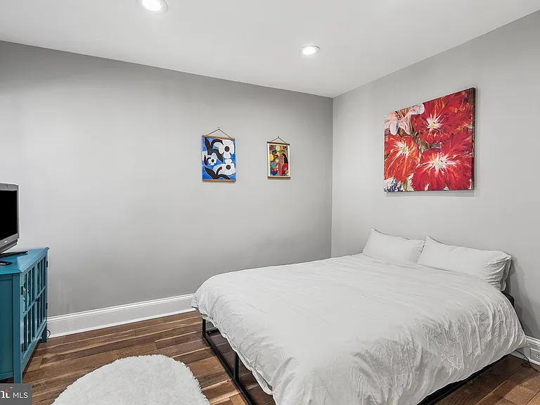 1316 S Dorrance St — Photo 20