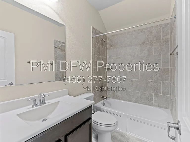 1624 Medina Ln — Photo 27