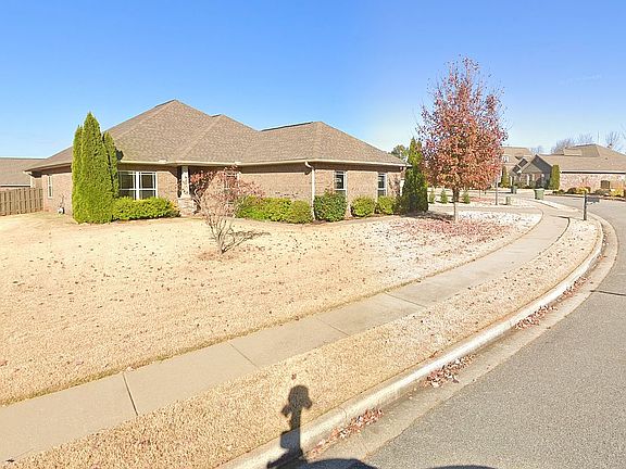 3rd image of 22 Cypress Grove Ln SW