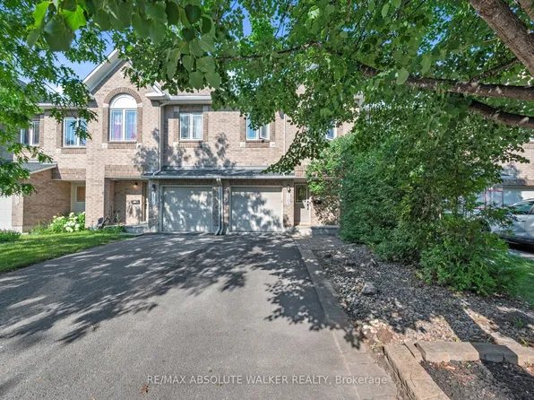 1104 Candlewood St, Ottawa, ON K4A 4Z9