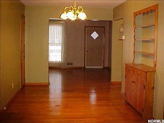 3rd image of 4464 Monticello Blvd