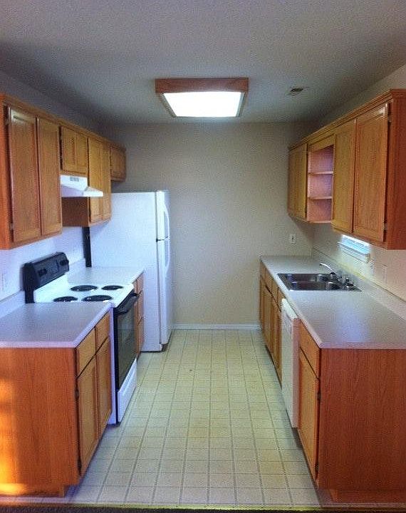 1st image of 110 Brittany Ln