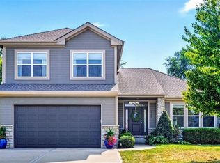 1705 NE Nine Oaks Dr, Lees Summit, MO 64086
