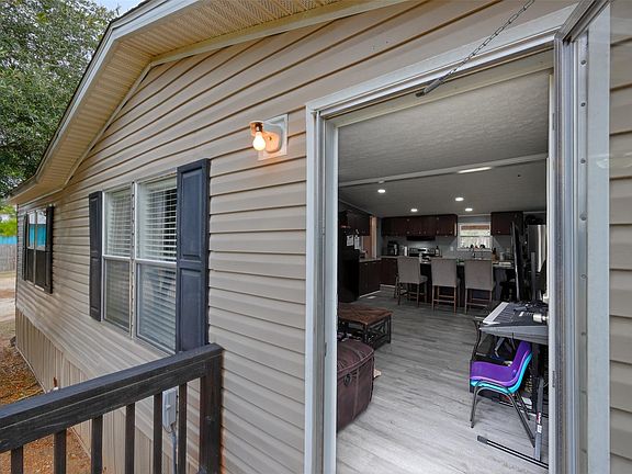 4th image of 2373 Crockett Martin Rd