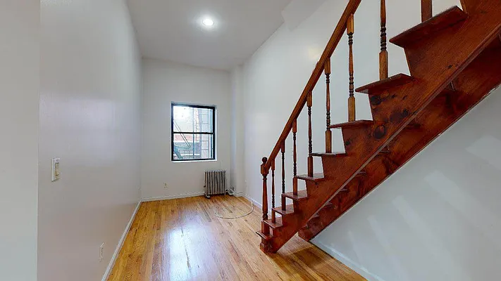 Rented by Bond New York | media 36