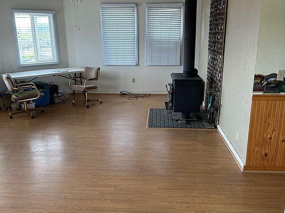 5th image of 714-795 Sagebrush Blvd