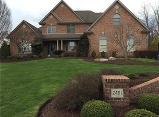 2401 Oak Hurst Ct, Murrysville, PA 15668