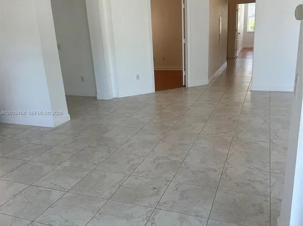 4311 SW 160th Ave APT 105, Hollywood, FL 33027