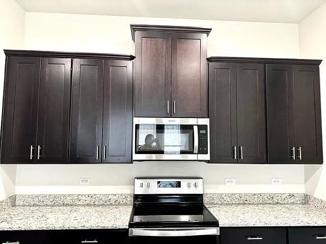 427 Alpha Rd — Photo 3