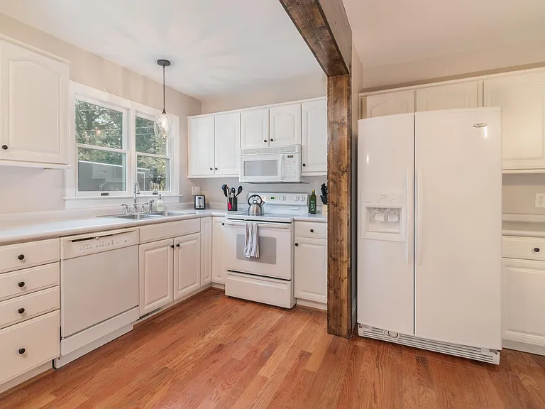 57 Wedgewood Dr — Photo 9