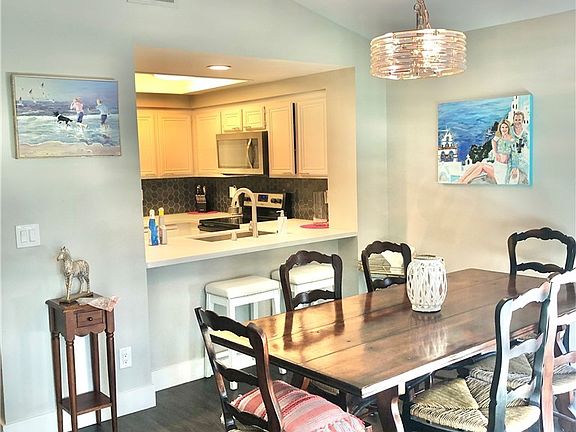 3rd image of 8917 Antioch Way