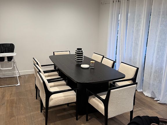 4th image of 1829 Las Flores Dr