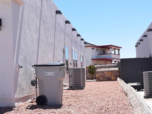2nd image of 304 Playa Tronones Ave