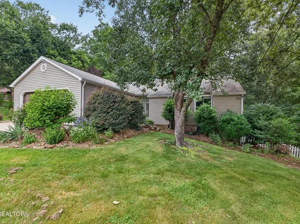 10225 Birch Hill Ln, Knoxville, TN 37932