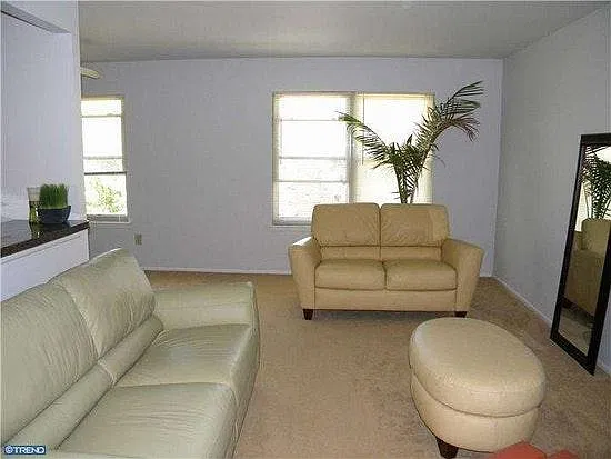 2 bed, 2.5 bath, 1518 sqft, $1,800 — Photo 3