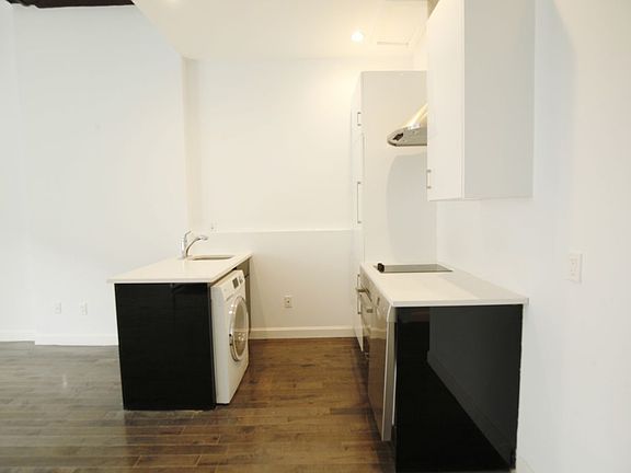 4th image of 551 W 161st St #F4
