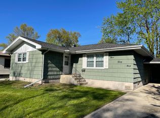 939 N Oakwood Ave, Griffith, IN 46319