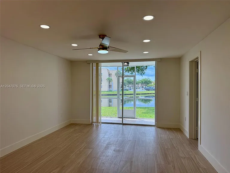 8600 Sunrise Lakes Blvd #102 — Photo 10