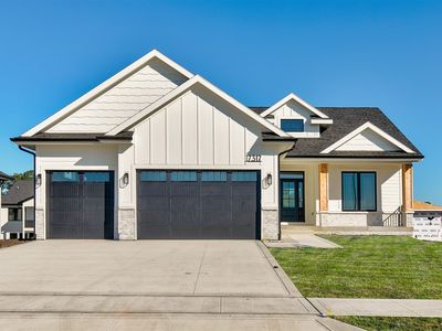 17317 N Valley Dr, Urbandale, IA, 50323