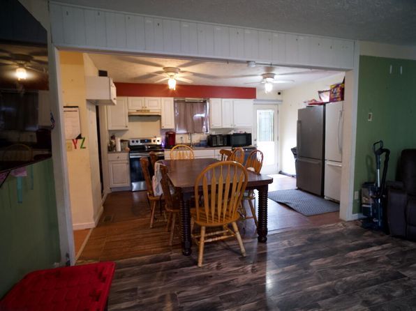 25 Spring St S, Morehead, KY 40351