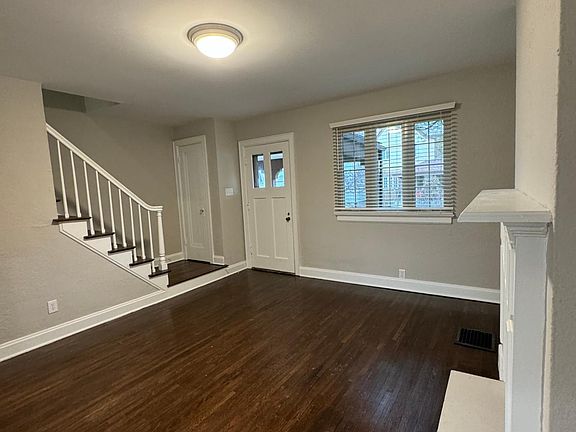 3rd image of 131 W California Ave