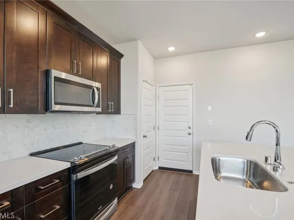 2062 Bergamot St, Redlands, CA 92374