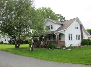 18 Riverview Ave, Lock Haven, PA 17745