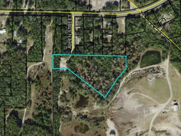 28 Allen St, Sopchoppy, FL 32358