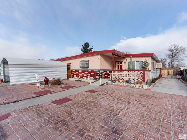 1885 Castle Way, Reno, NV 89512