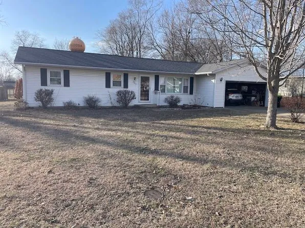 207 Locust St, Meredosia, IL 62665