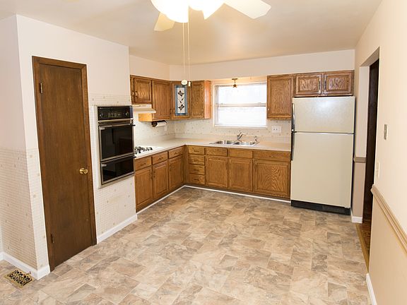 5th image of 248 Alma Dr