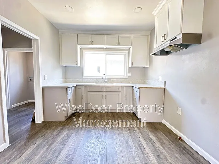 155 W 43rd St #155 — Photo 17