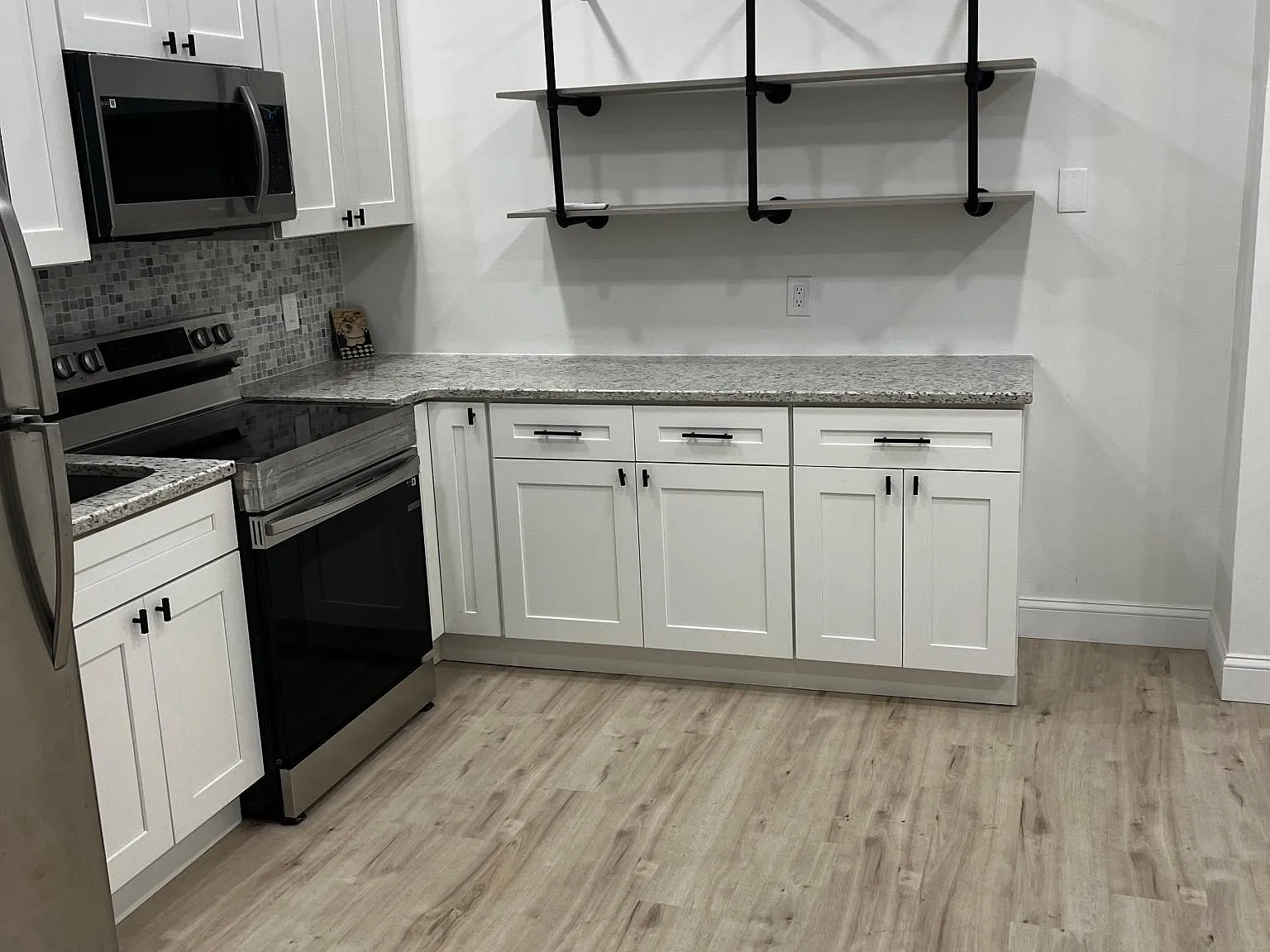 1 bed, 650 sqft, $1,250 — Photo 2