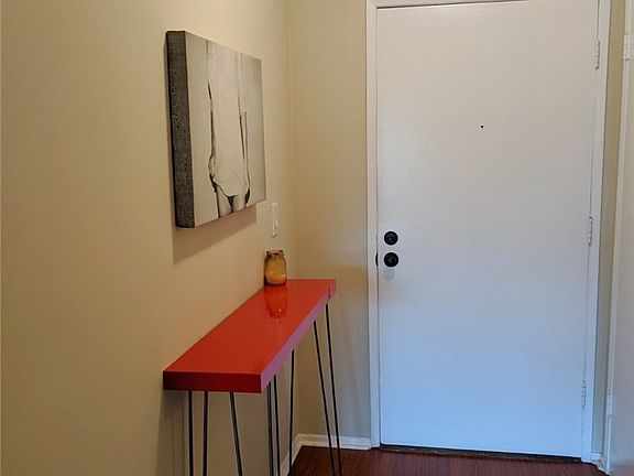 2nd image of 12720 Burbank Blvd Unit 307
