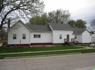 517 W Garfield St, Laurens, IA 50554
