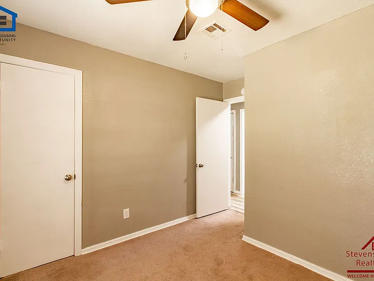 2610 NW Lindy Ave — Photo 36