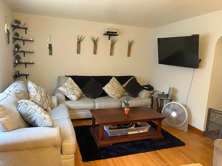 5515-5519 W Martin Dr — Photo 5