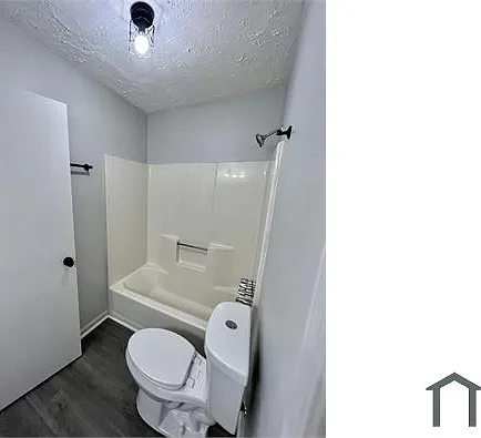 2 bed, 900 sqft, $1,349 — Photo 4