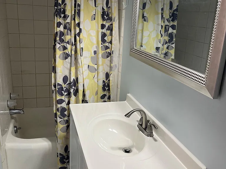 1639 Story Ave — Photo 2