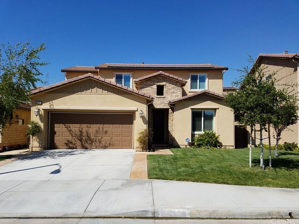 1st image of 19253 Lauren Ln